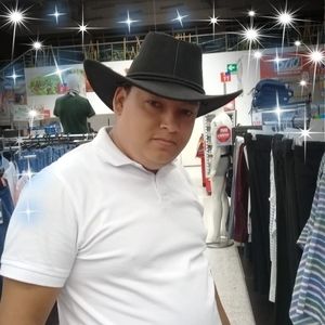 Meet your Posher, Jose fabian